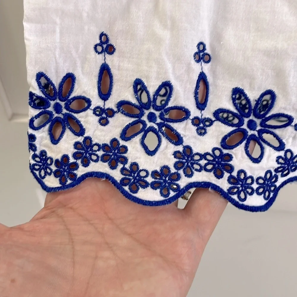 MADEWELL | EUC Story Top White with Blue Floral Embroidery Ruffle Cap Sleeve - Picture 4 of 11